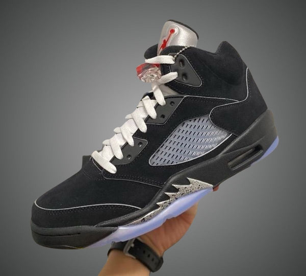 Air Jordan 5 Black Metallic Reimagined Hypenewz