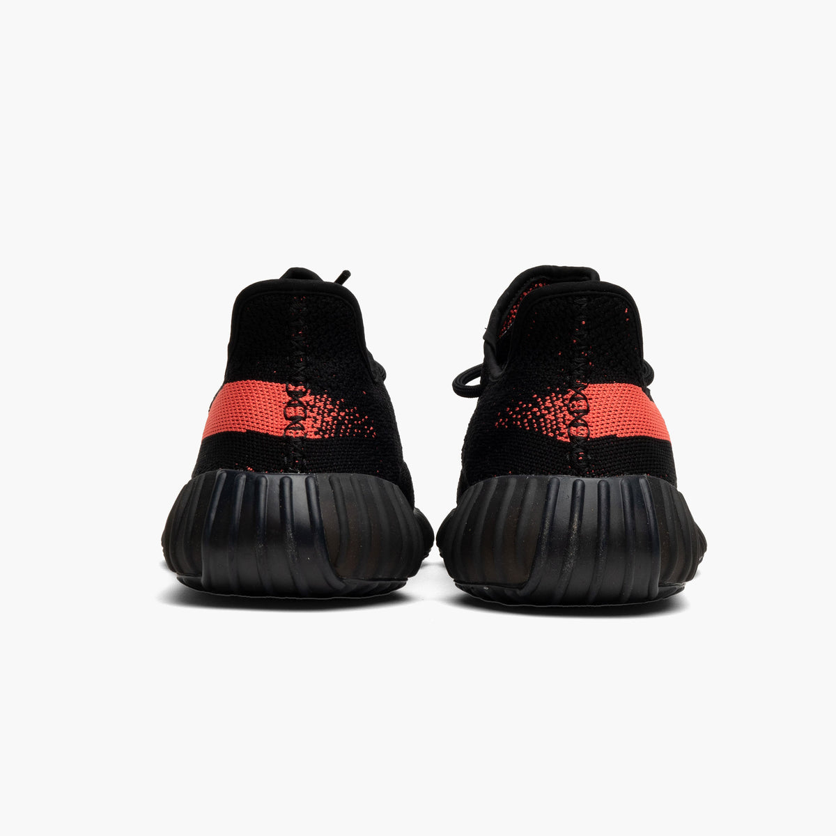 Kaufe den Adidas Yeezy Boost 350 V2 Core Black Red bei HYPENEEDZ