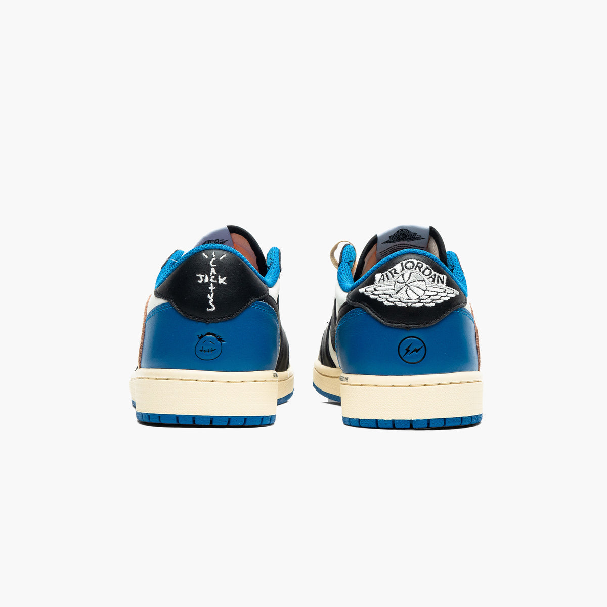 Köp Air Jordan 1 Low Fragment X Travis Scott | På hypeneedz