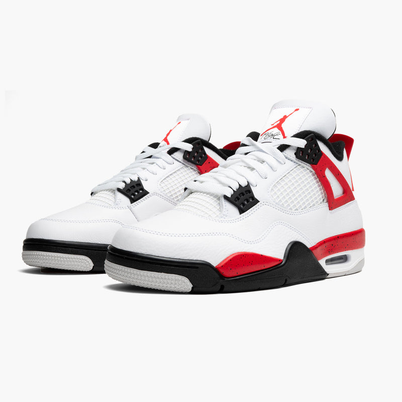 in yet another sought-after Jordan Red Cement Seitenansicht