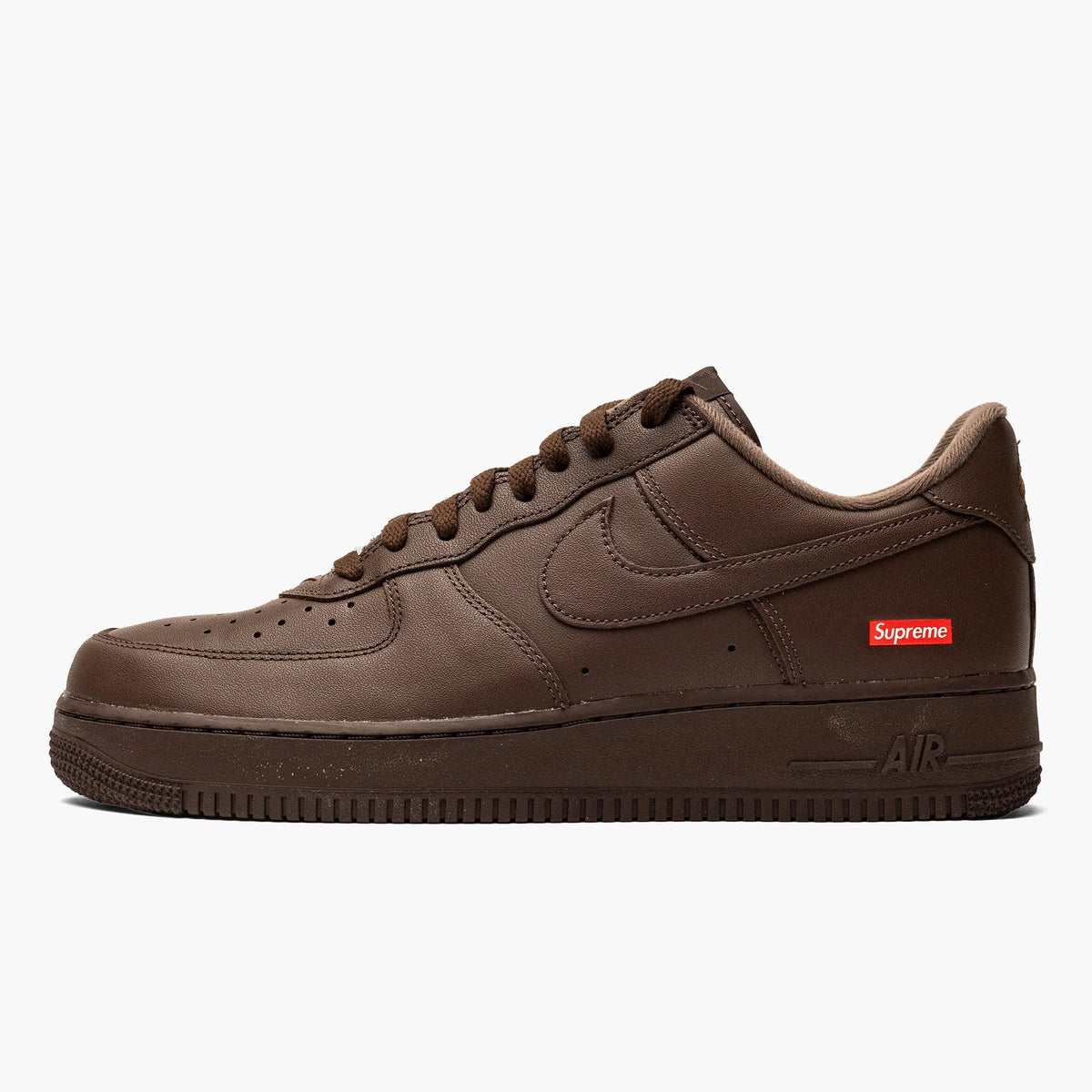 Kaufe die Nike Air Force 1 Low Supreme Baroque Brown bei Hypeneedz