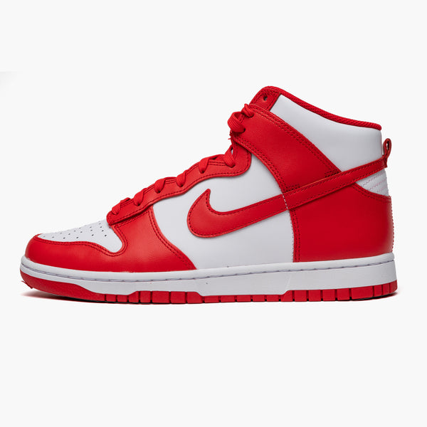 Kaufe den Nike Dunk High University Red bei HYPENEEDZ