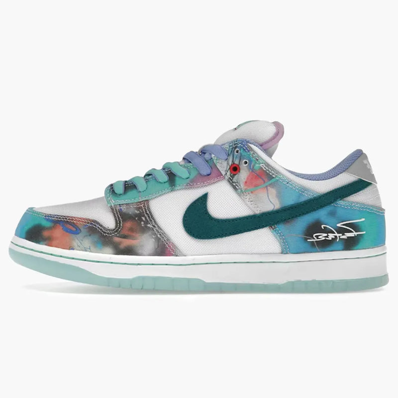 Nike SB Dunk Low Futura Laboratories Bleached Aqua