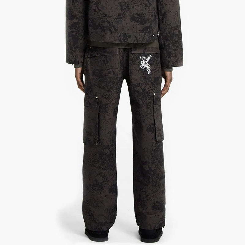 Represent Utility Cargo Pant Camo Modell Rückseite