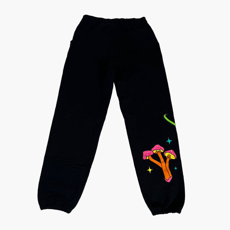 Don Toliver for PsychWorld get throwed sweatpants